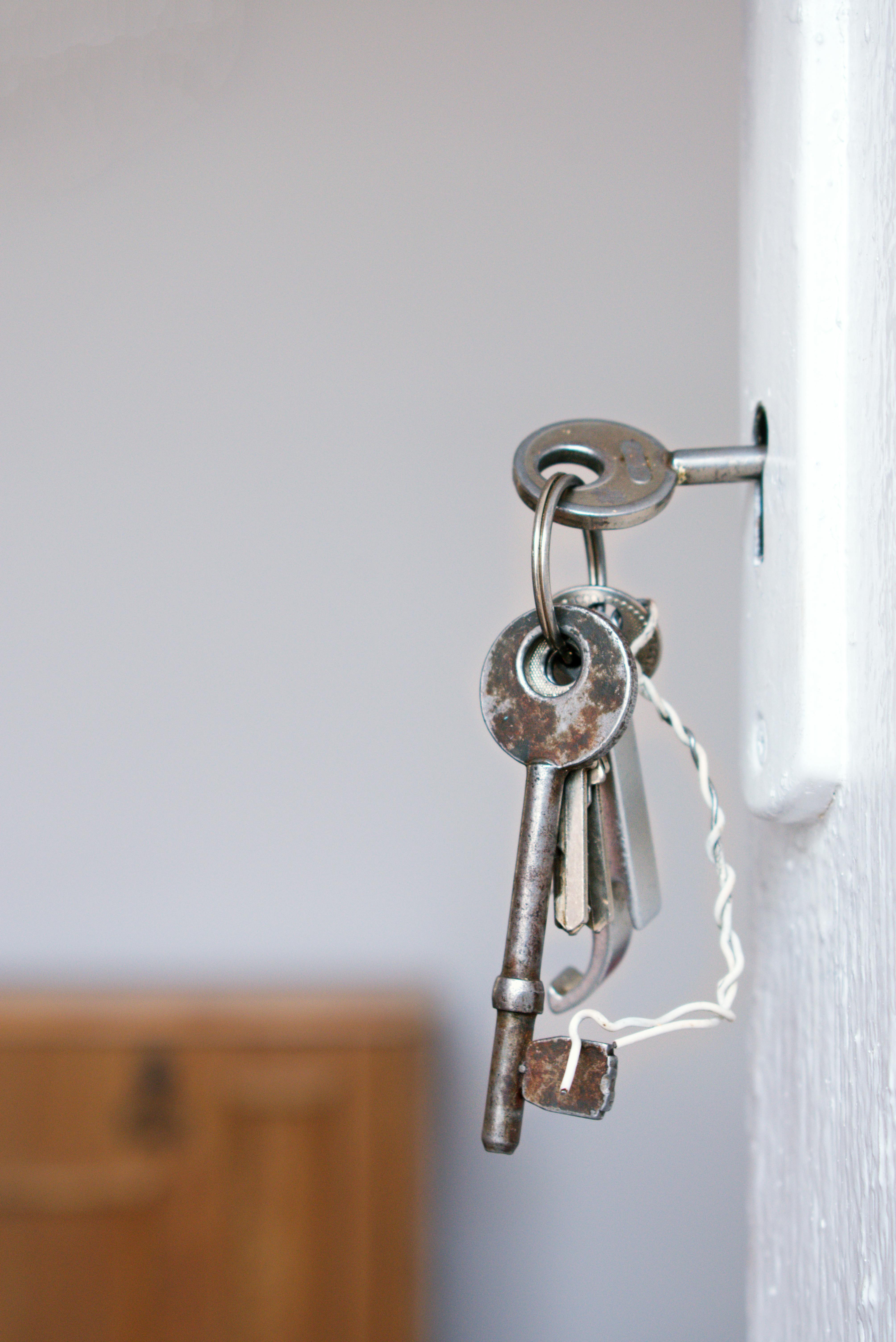 Professional key cutting and lock installation in Corona, CA